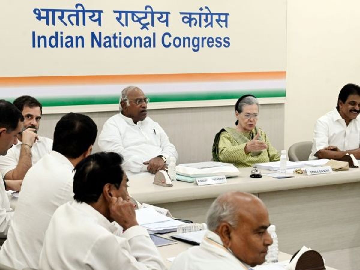 Top leaders of the Indian National Congress at a meeting in New Delhi.