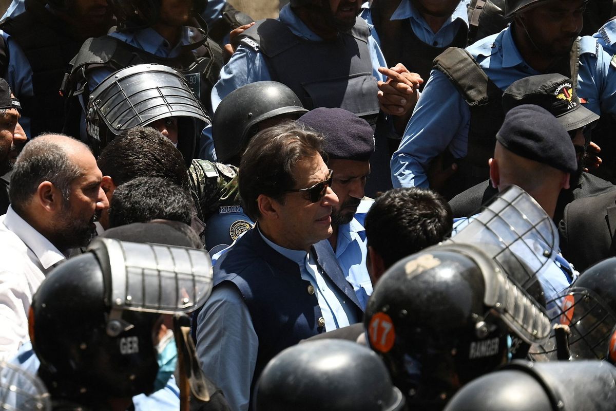 Imran sent to 14-day judicial remand in corruption case