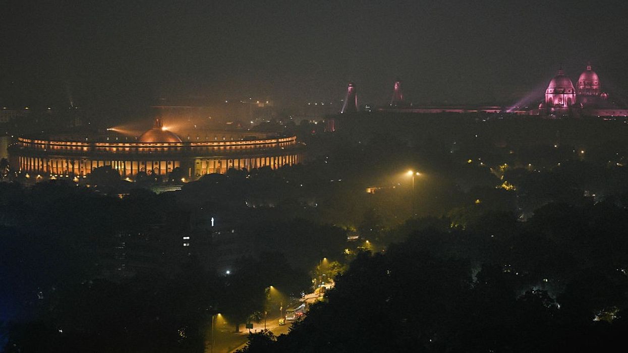 Toxic Delhi Smog Foreigner Viral Reaction 2025