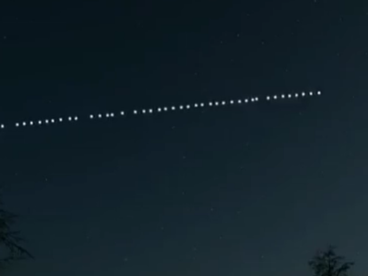 Unidentified lights seen in the night skies from various cities of UP
