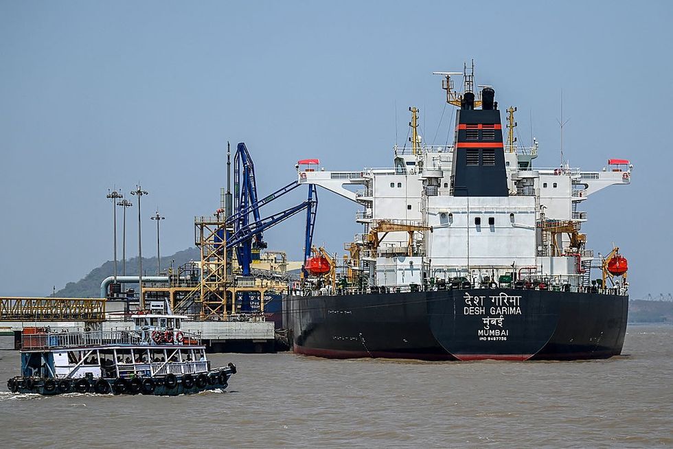 ​US naval blockade in Strait of Hormuz costs Iran $4.8 billion in oil revenue
