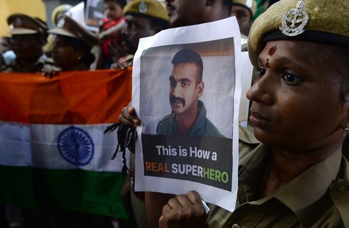 Indian Air Chief Flies MiG 21 With Abhinandan