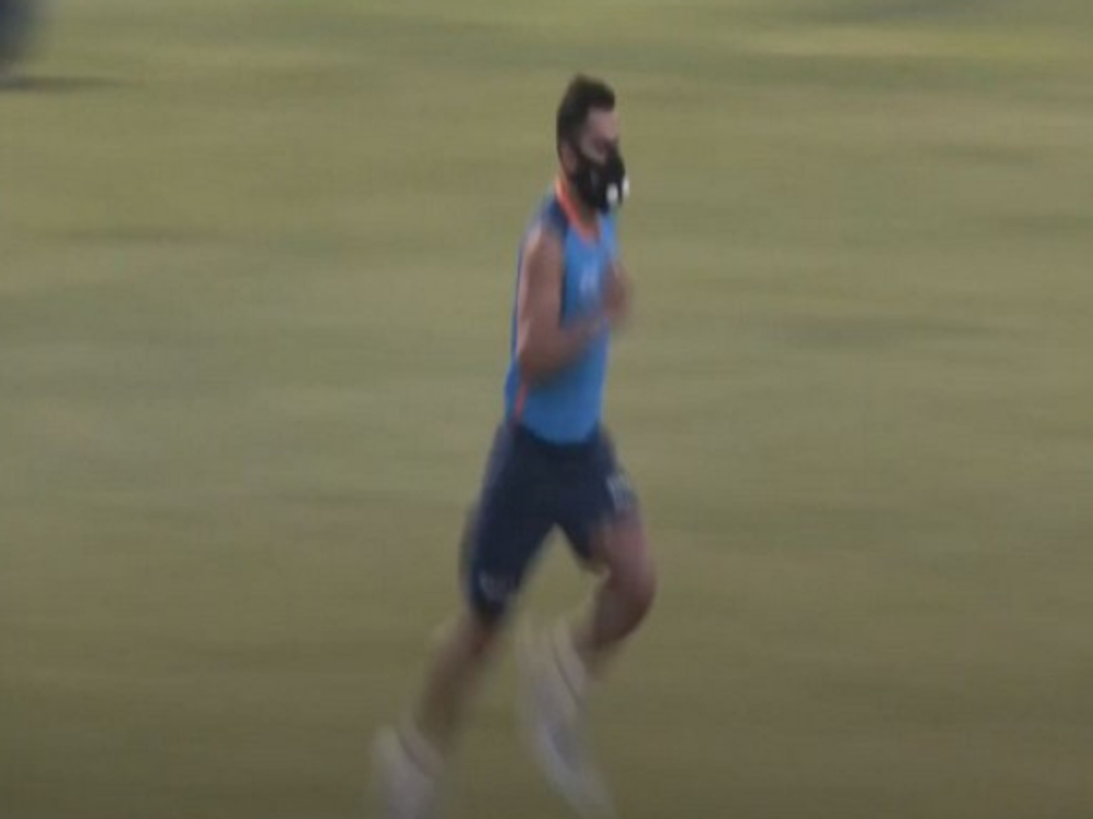 Virat Kohli training