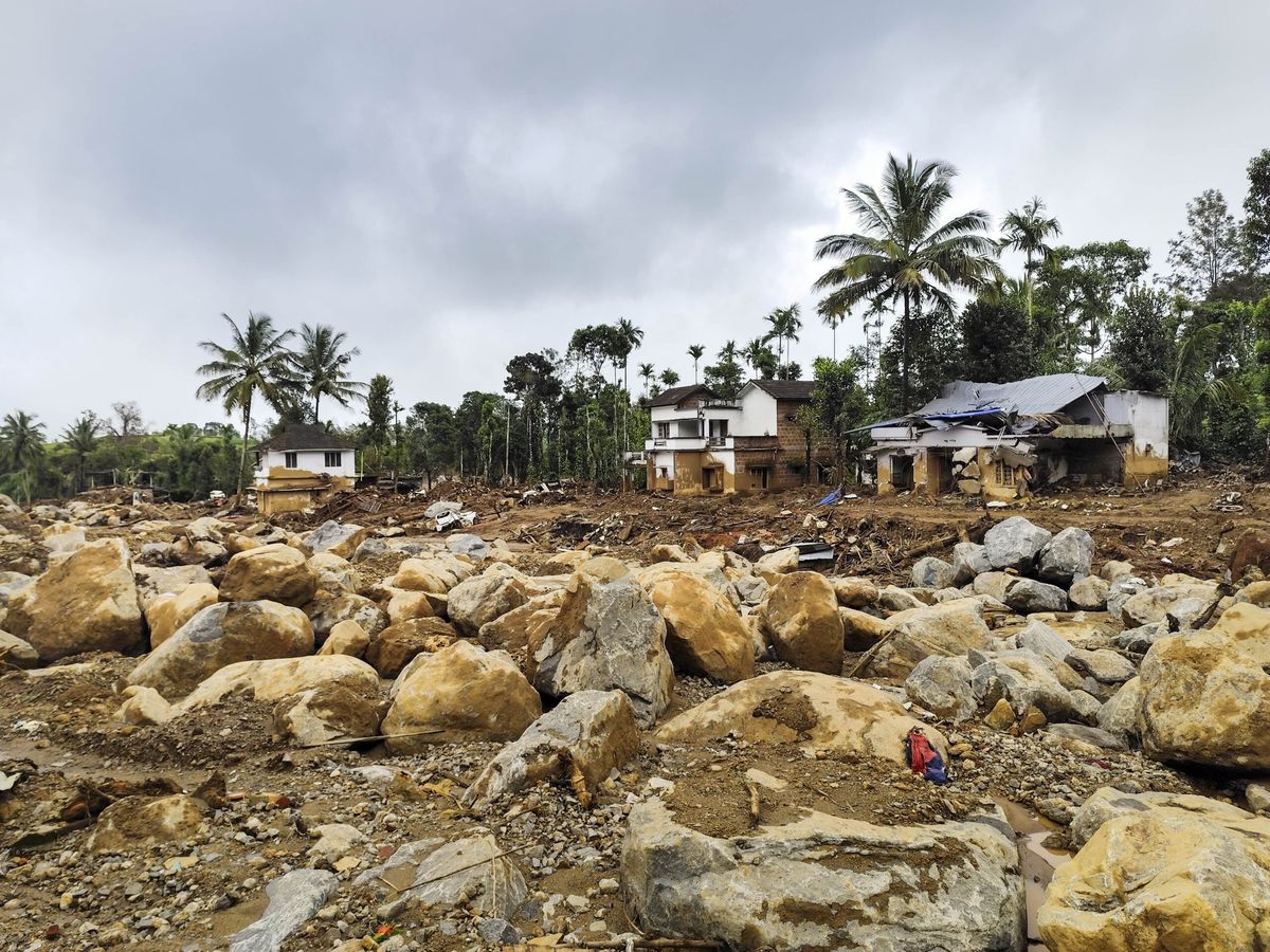 wayanad-tragedy-abandoned-houses