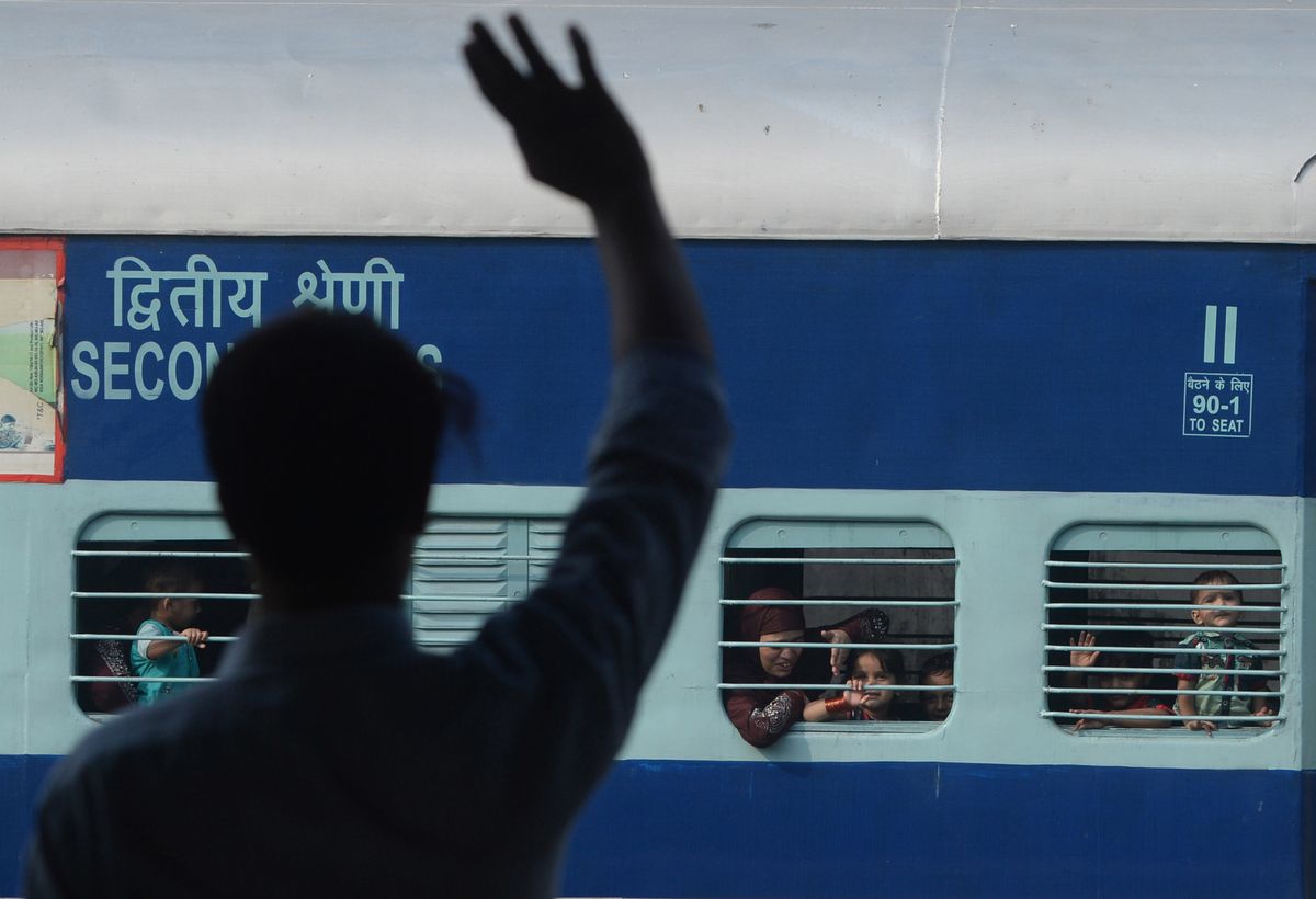 Pakistan Suspends Final Rail Link To India  