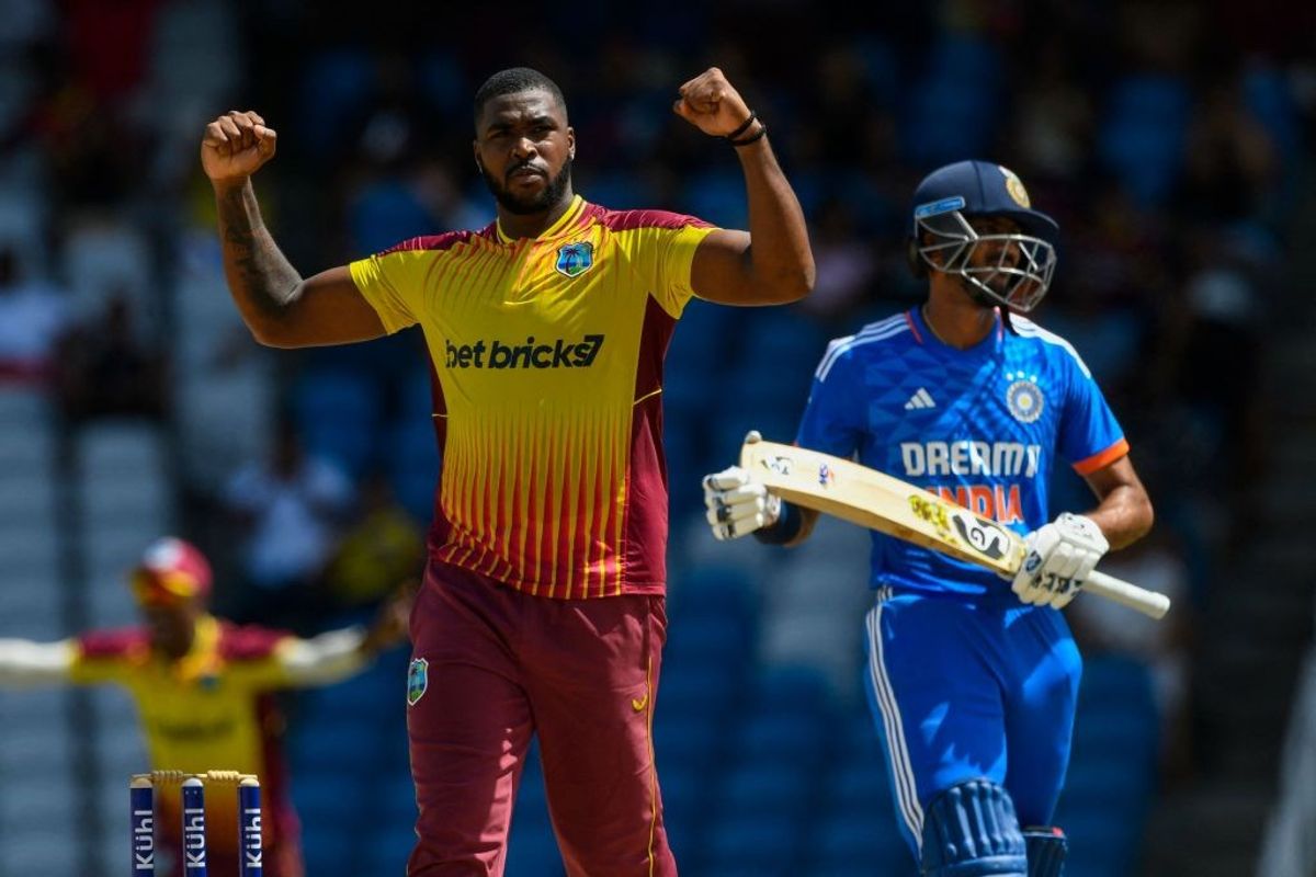 West Indies beat India by 4 runs in 1stT20