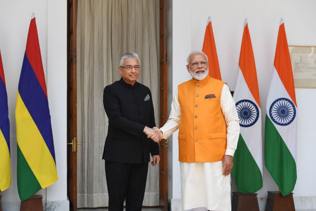 Is India building military base on Mauritius island?