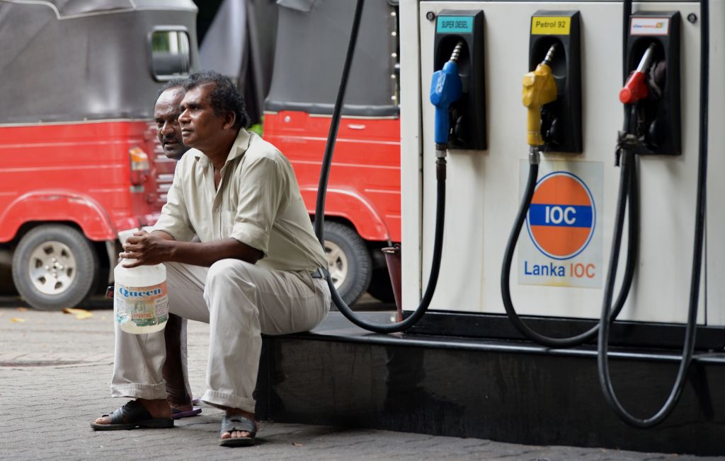 Sri Lanka seeks aid from India for crude purchase