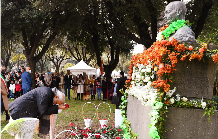 Indians in Rome give rousing welcome to Modi