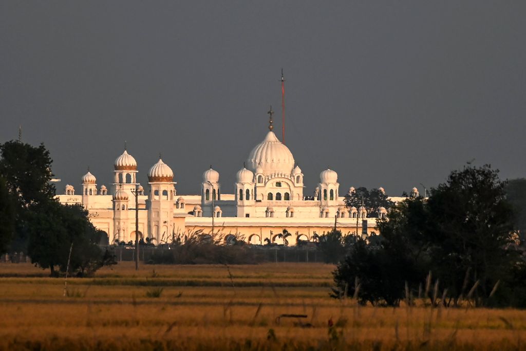 Punjab CM urges Modi to reopen Kartarpur Corridor