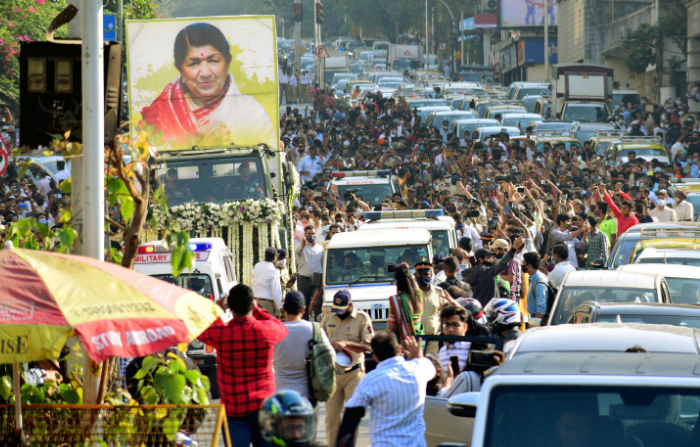 Lata Mangeshkar funeral procession