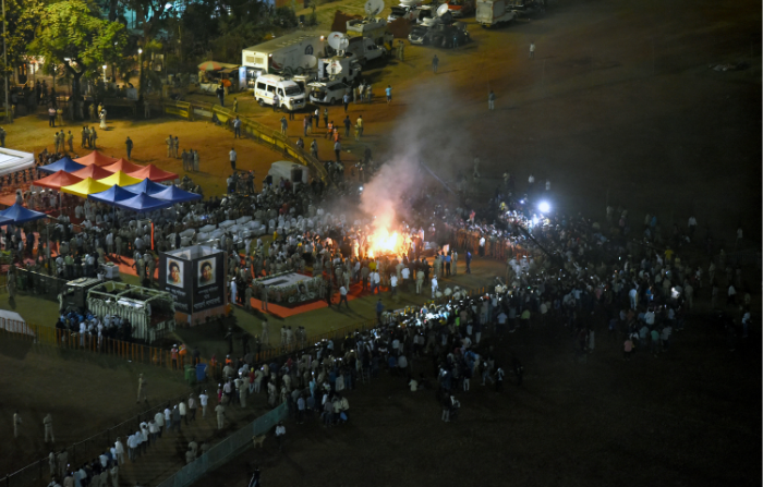 Lata Mangeshkar last rites