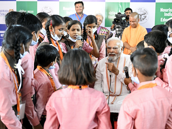 PM Modi interacts with school children