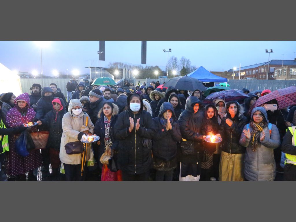 Devotees, visitors enjoy Holi celebrations at Neasden Temple