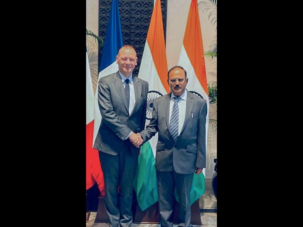 Emmanuel Bonne, diplomatic advisor to French president Emmanuel Micron (L) with Indian national security advisor Ajit Doval