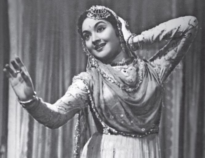 THE TOP 10 dance numbers of Vyjayanthimala - Indiaweekly