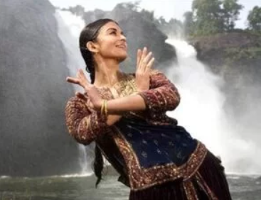 TOP 10 Saroj Khan dance numbers