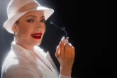 Jennifer Lopez, Kiss of the Spider Woman
